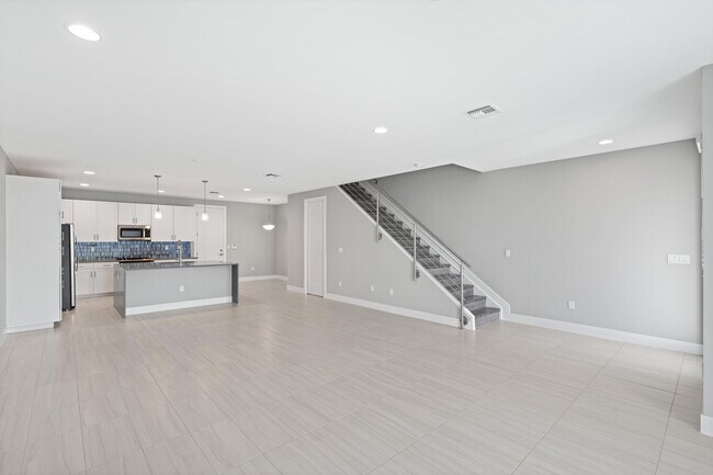 Photo - 3748 Lambert Ave