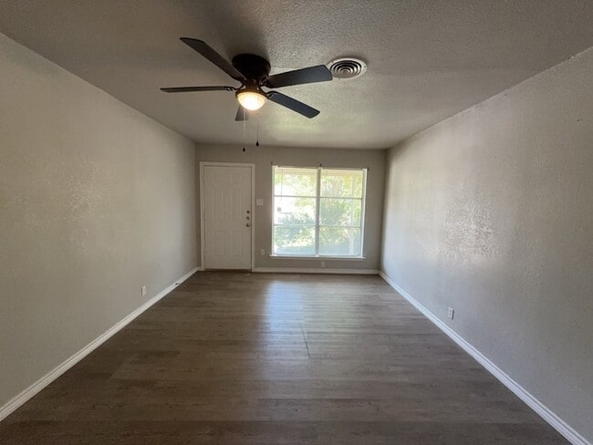 Photo - 3316 Shorewood Dr