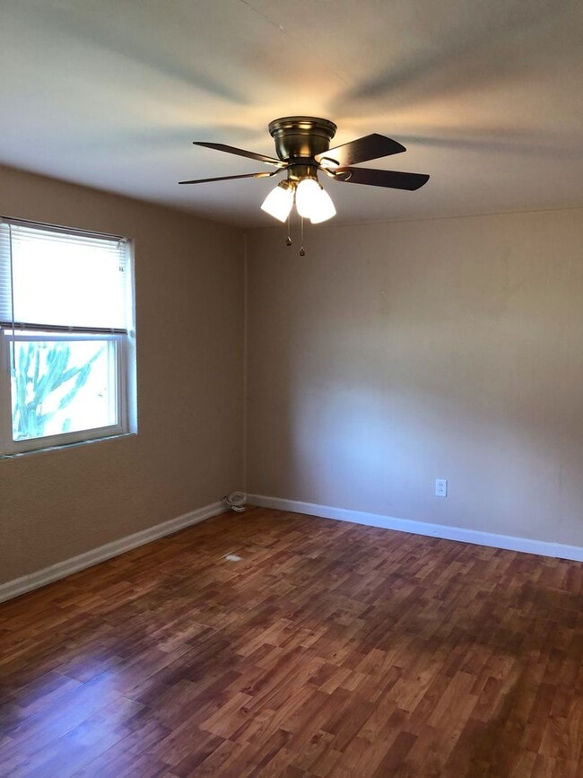 Photo - 3 Bed 1 Bath Home | Pet Friendly | Washer ...