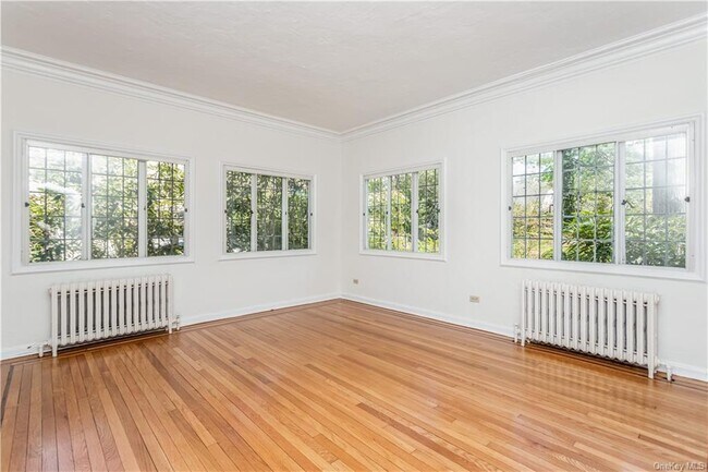 Photo - 71 Beechtree Dr