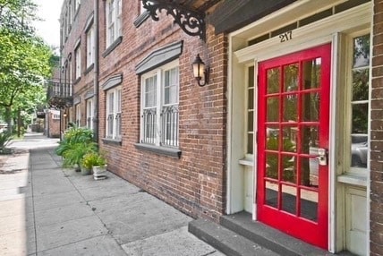 Building Photo - Fully Furnished Condo on Abercorn St.