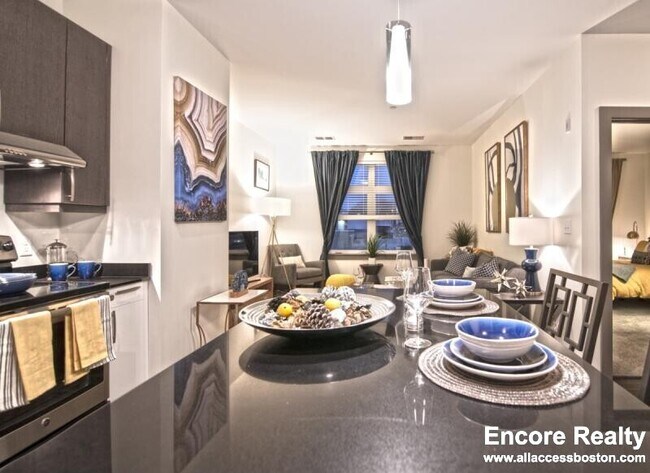 Photo - 625 Thomas Burgin Pkwy Unidad 2