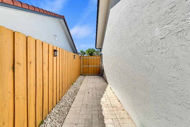 Photo - 14813 SW 171st Ter