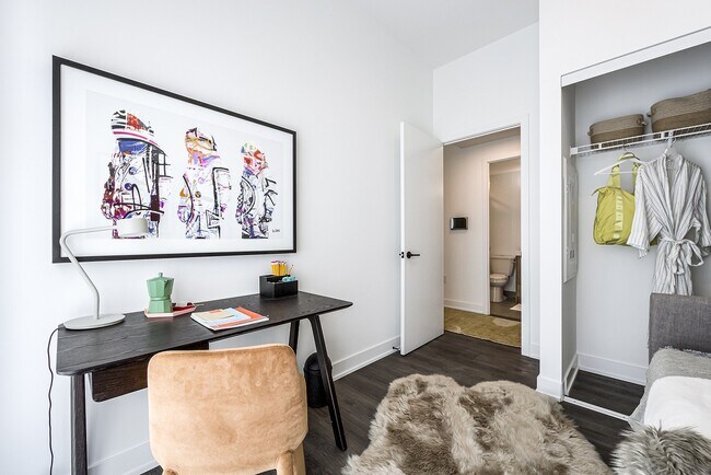 Photo - One Eighty Five