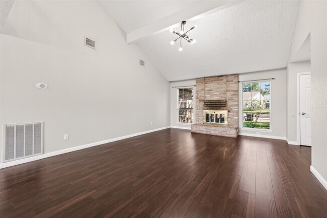 Photo - 1507 Windys Way