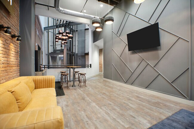 Photo - Union on 5th Avenue