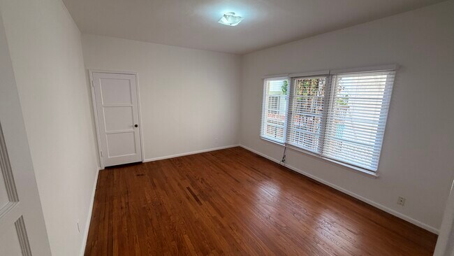 923 Ocean Ave