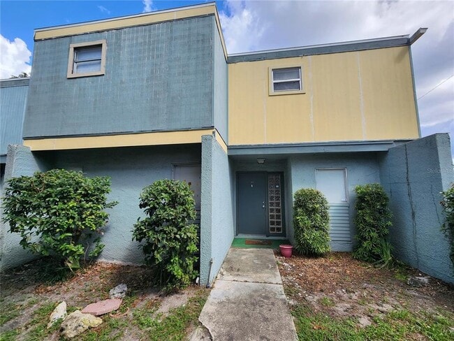 Building Photo - 719 SW 75th St Unit 103