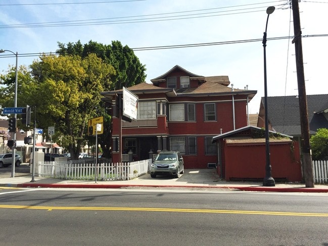 Photo - 232 N Avenue 54