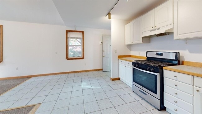 Photo - 273 Putnam Ave Unidad 2