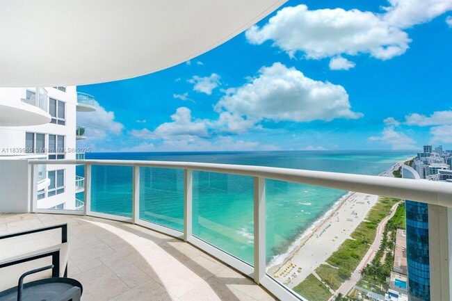 Building Photo - 6365 Collins Ave Unit 4006 Rental