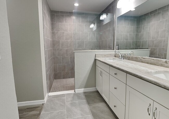 Photo - 19955 SW 96th Ln