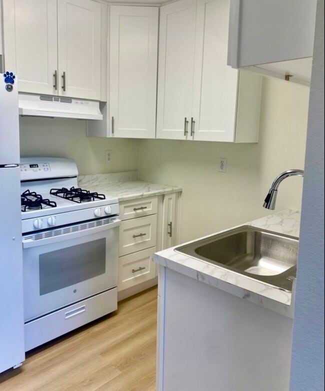 Photo - 1519 N Mariposa Ave Unidad 5Z