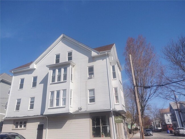 Photo - 198 Ives St Apartment Unit 3