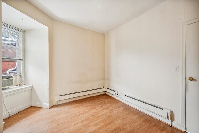 Photo - 1502 N 17th St Unit 4