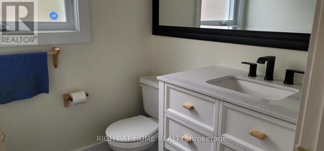 Photo - 7 Covington Pl