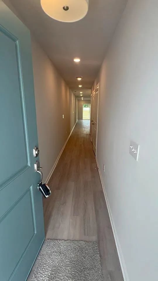 Photo - 840 Hartshill Pl