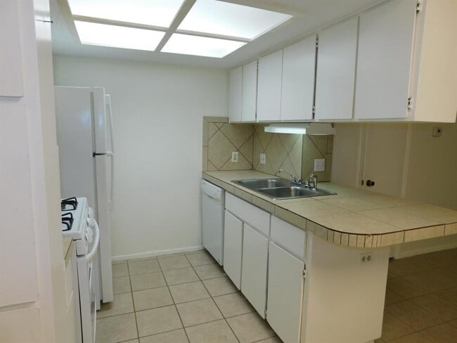 Photo - 8208 Hood Cir