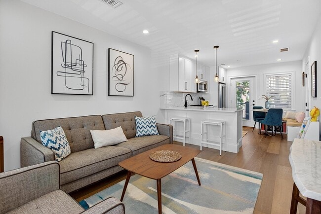 Photo - 7 Bell Ct Unit 2