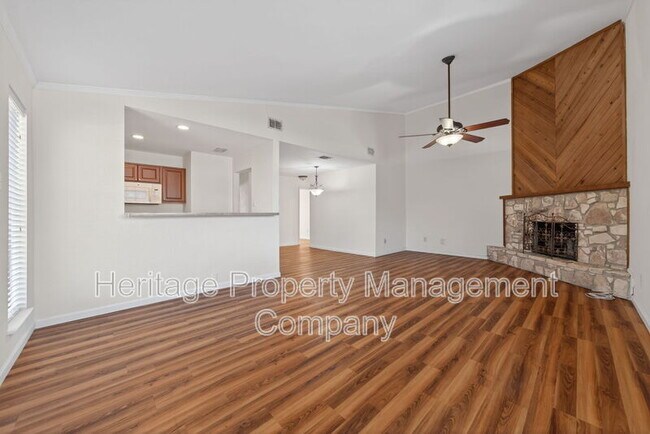 Photo - 609 Oak Park Dr