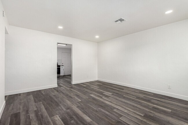 Photo - Grand Canyon University Two Bedroom - 4 Weeks of Free Rent! Unidad 5525-19