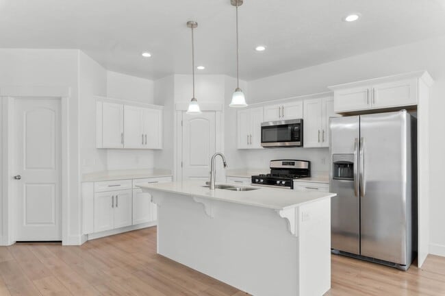 Photo - 16042 S Bodmin Way