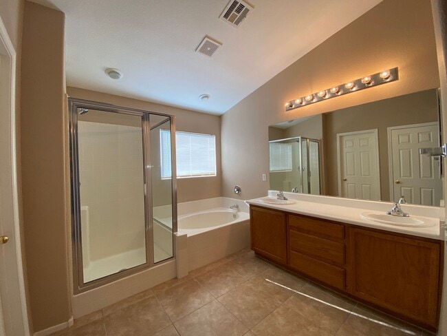 692 Cocoplum Ct