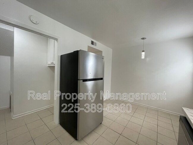 Photo - 1511 Cristy Dr Unit E