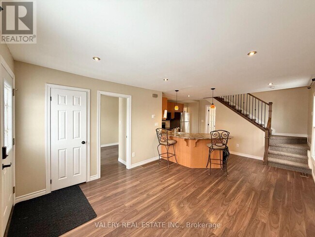 Photo - 15 Forbes St