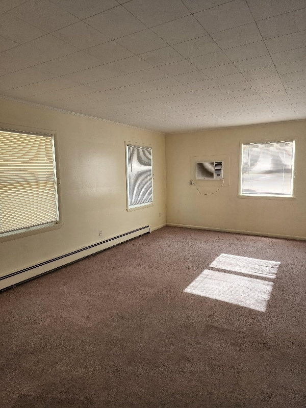 Photo - 220 W Frank St