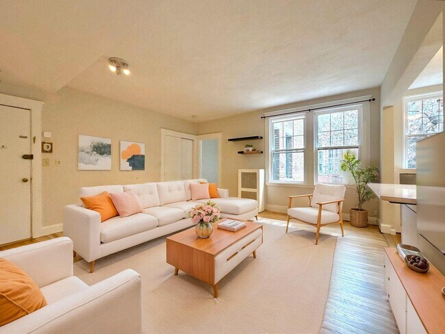 Photo - 110 Lanark Rd Unit 8