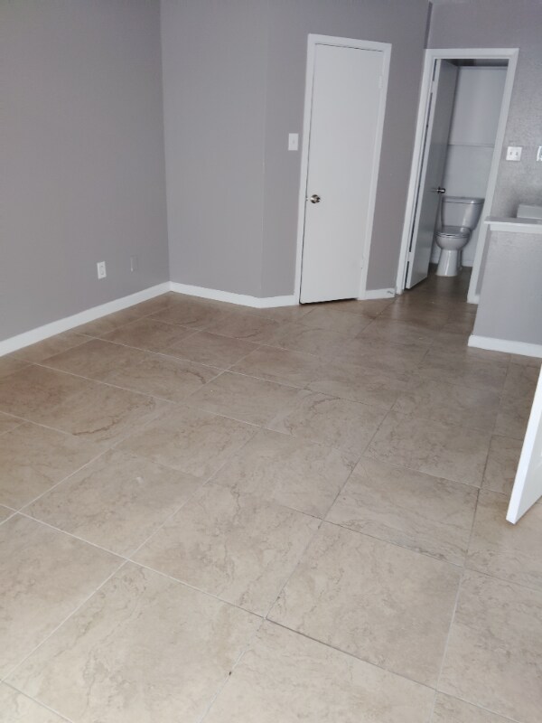 Photo - 10110 Forum Park Dr Unidad 207