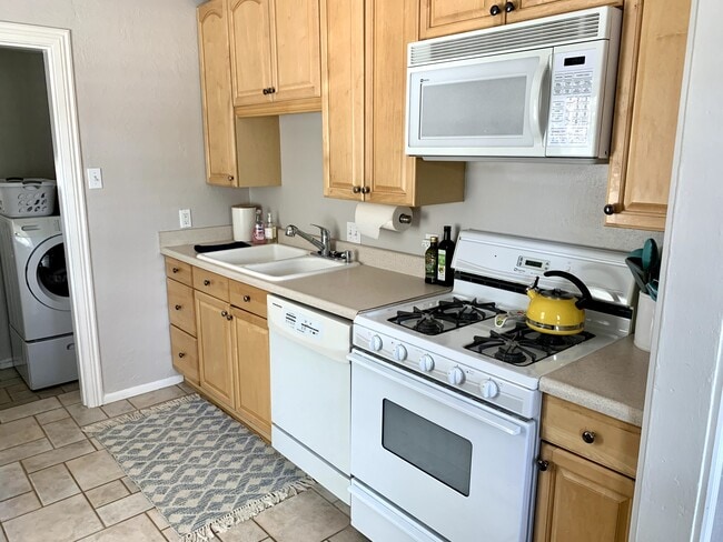 Photo - 3332 S 440 E