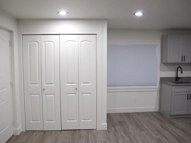 Photo - 2037 Bridle Cir