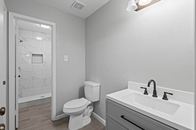 Photo - 8268 Heartfield Ln