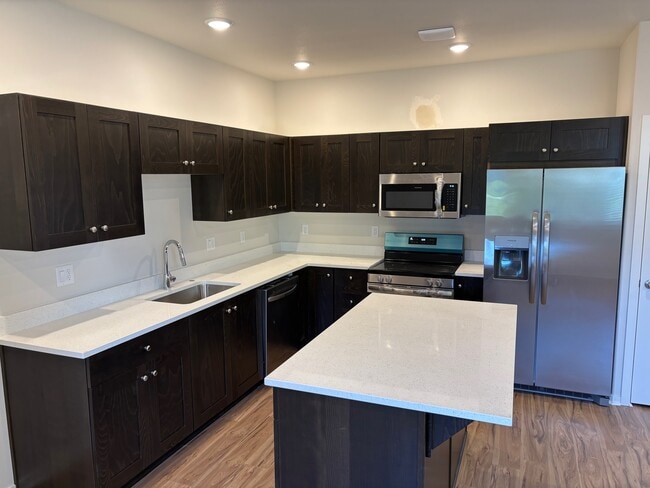 2705 NW 12th Ave