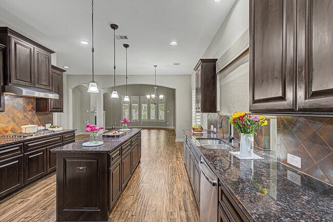 Photo - 17430 Aberdeenshire Dr