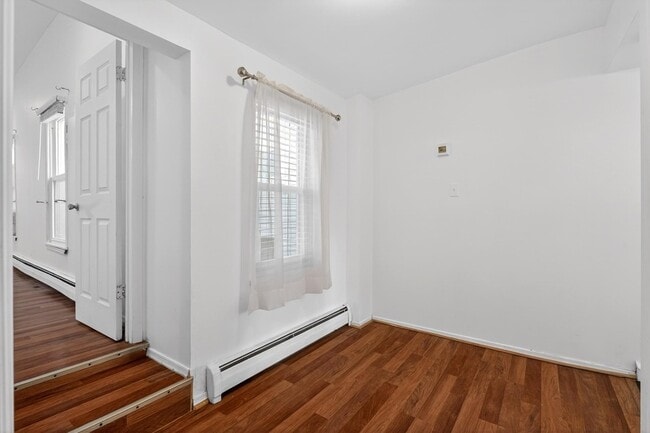 Photo - 104 McAdoo Ave