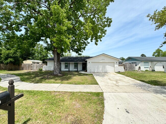 6116 Shakespeare Dr