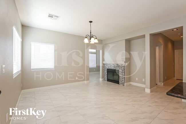 Photo - 817 Fort Mandan Ct