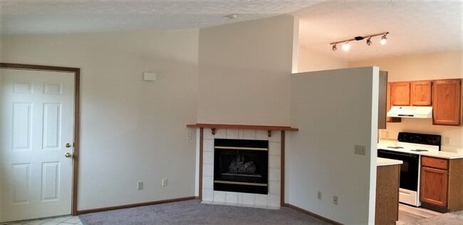 Photo - 3586 Harris Ave NW