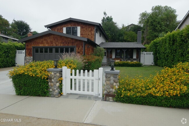 Building Photo - 30621 Sandtrap Dr Rental