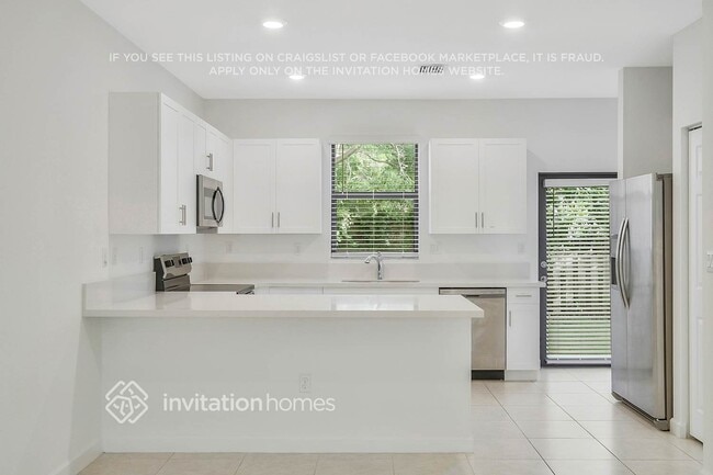 1640 SW 29th St
