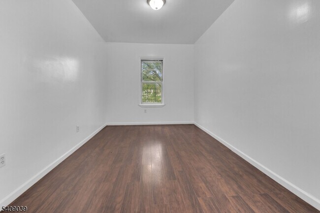 Photo - 54 3rd St Unit 3