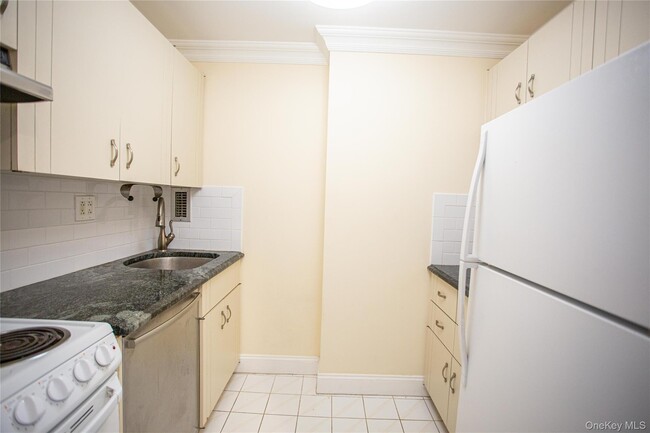 Photo - 2 Richmond Rd Apartment Unit 4k