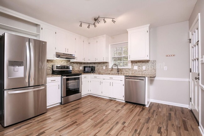 Photo - 4017 Grimstead Ln