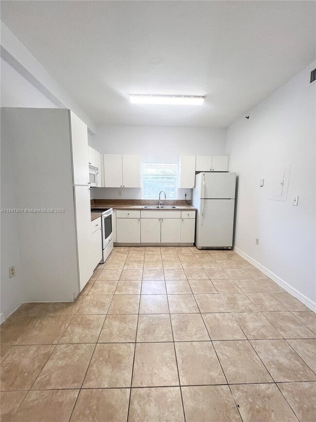Photo - 9720 SW 184th St Unit 103