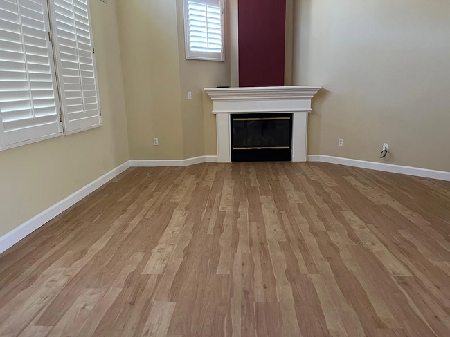 Photo - 3586 Fitzsimmons Cmn