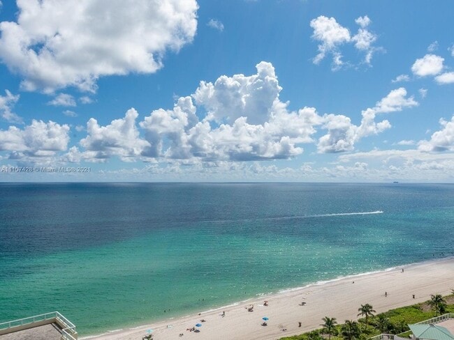 Building Photo - 16699 Collins Ave Unit 1709