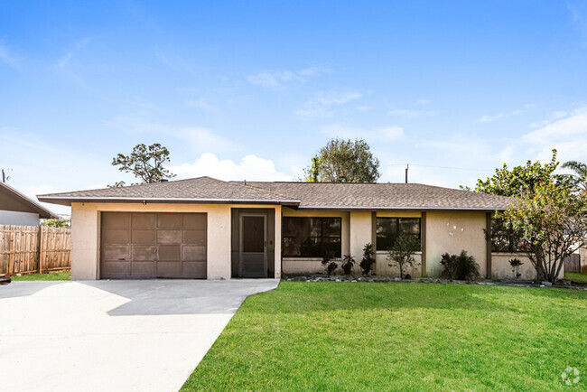 Building Photo - Adorable 3 Bedroom Home